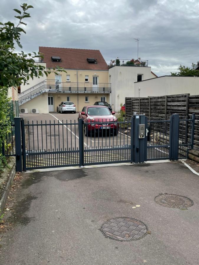 Studio calme et cosy Saint-Julien-les-Villas Esterno foto